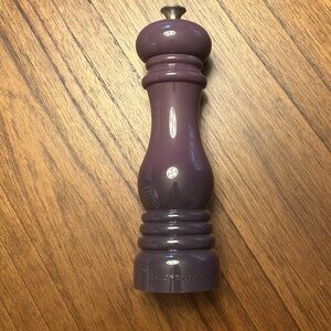 NWOT Le Creuset Acrylic Pepper Mill - Cassis